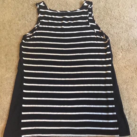Zenana Outfitters Size Medium Top - Picture 4 of 5